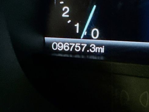 Used 2017 Ford Edge SEL w/ Equipment Group 201A FWD image 12