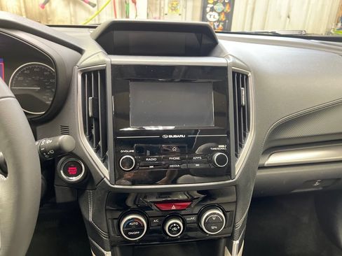 Certified 2024 Subaru Forester Premium AWD/4WD image 20