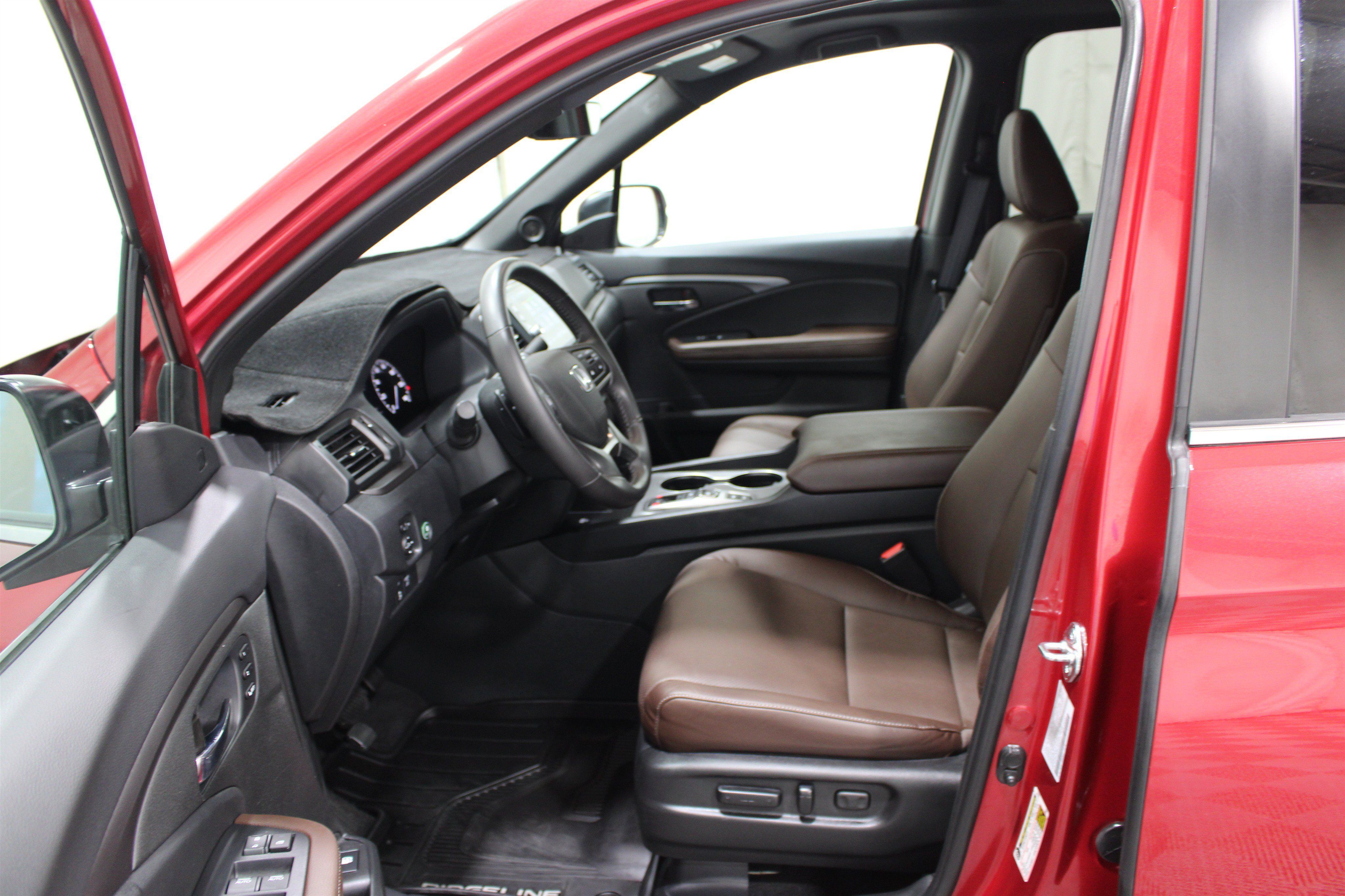 Used 2025 Honda Ridgeline RTL image 3