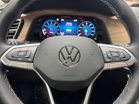 New 2026 Volkswagen Atlas SE FWD image 23