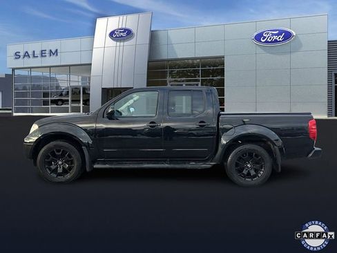 Used 2020 Nissan Frontier SV w/ Midnight Edition Floor Mats image 5