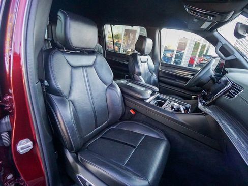 Used 2022 Jeep Wagoneer Series III w/ Convenience Group I image 29