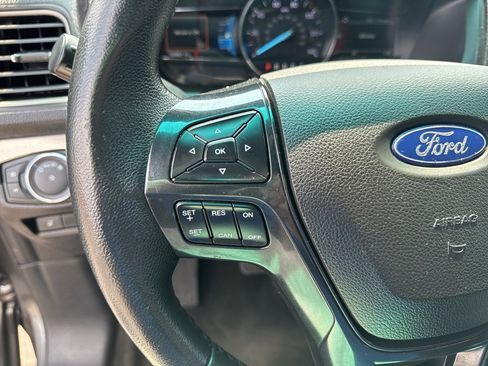 Used 2018 Ford Explorer XLT w/ Equipment Group 202A image 50