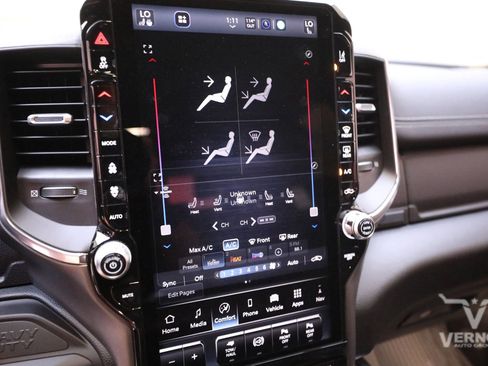 New 2025 RAM 3500 Laramie image 34