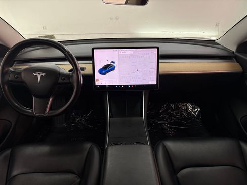 Used 2018 Tesla Model 3 Long Range image 12