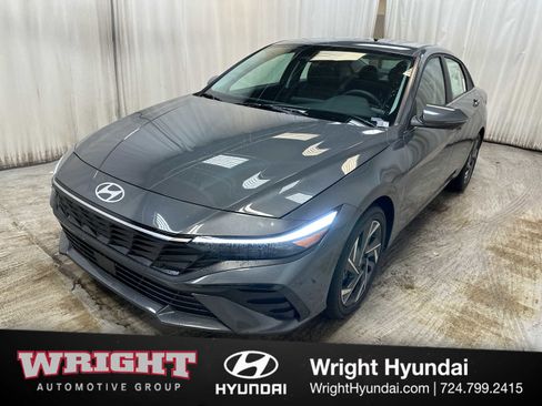 New 2026 Hyundai Elantra Limited FWD image 3