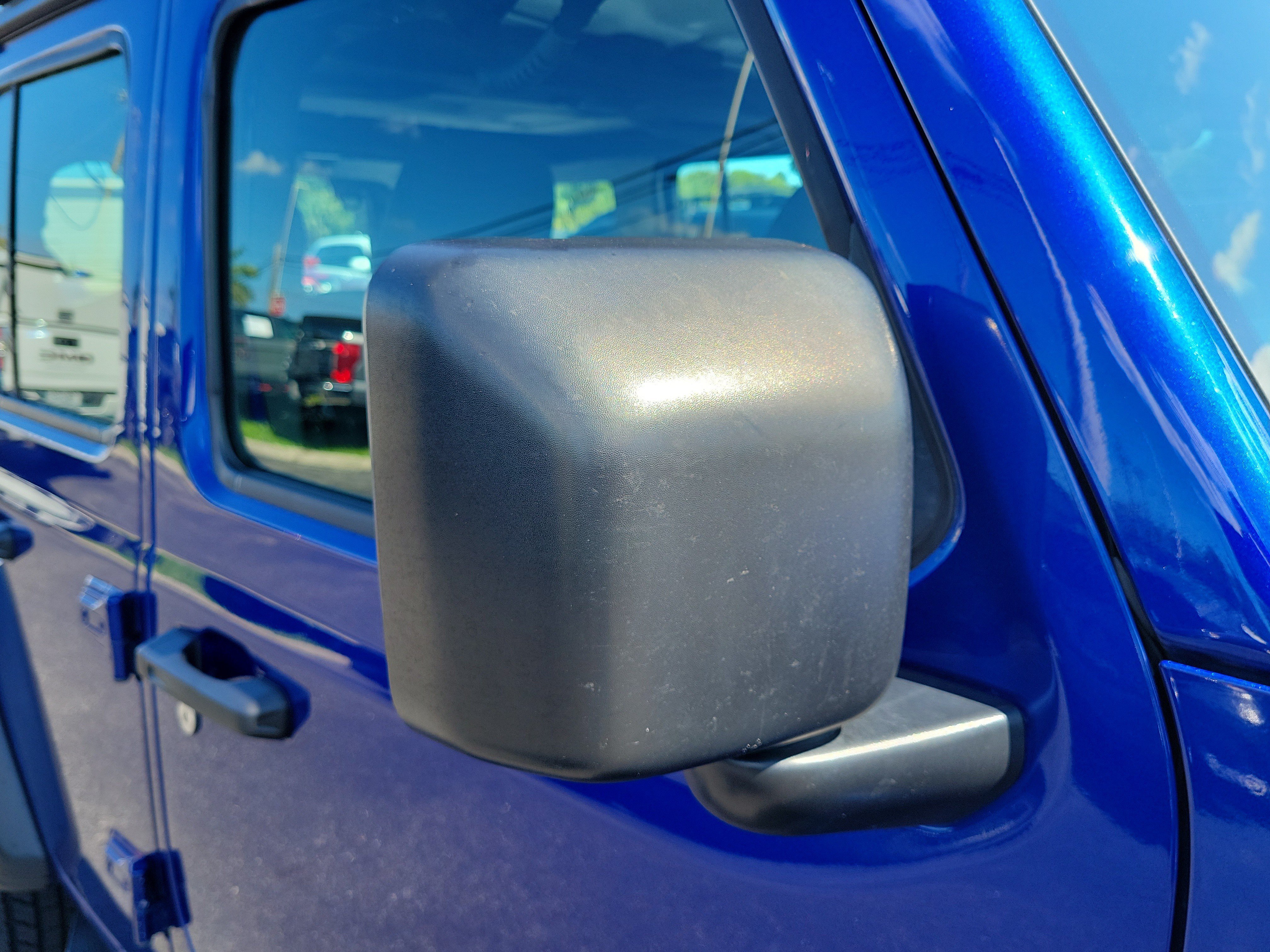 Used 2018 Jeep Wrangler Unlimited Sport AWD/4WD image 11