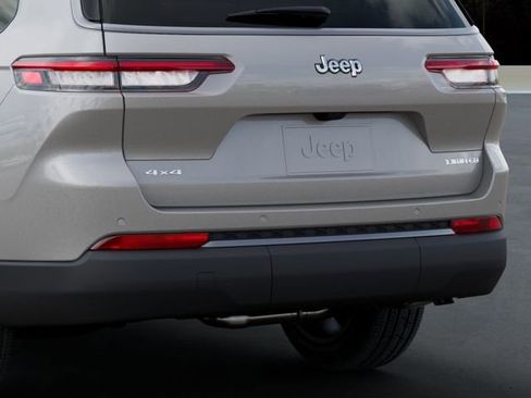 New 2026 Jeep Grand Cherokee L Limited AWD/4WD image 13