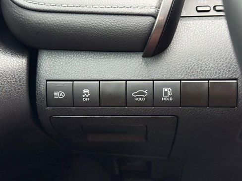 Used 2024 Toyota Camry SE FWD image 30