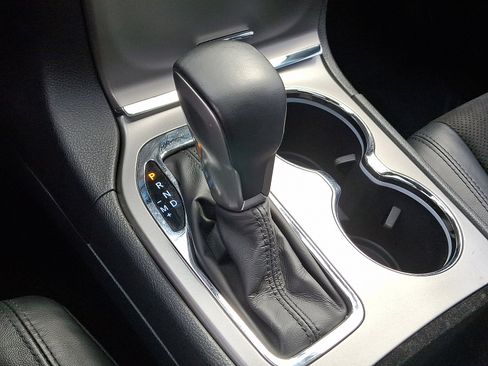 Used 2020 Jeep Grand Cherokee Altitude image 15