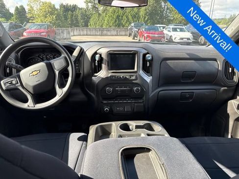 Used 2021 Chevrolet Silverado 1500 Custom AWD/4WD image 11
