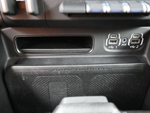 Used 2022 RAM 1500 Laramie AWD/4WD image 29