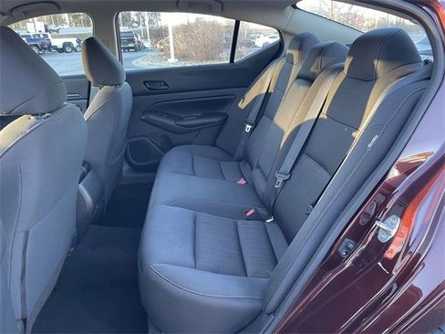 Used 2024 Nissan Altima 2.5 SV image 13