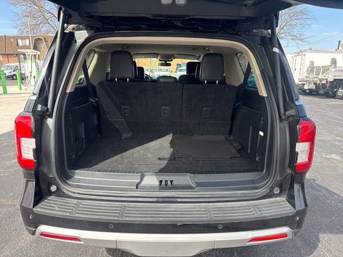 Used 2024 Ford Expedition Max XLT image 12