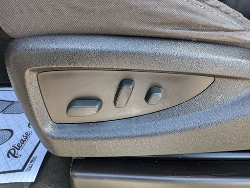 Used 2018 Chevrolet Silverado 3500 LT image 16