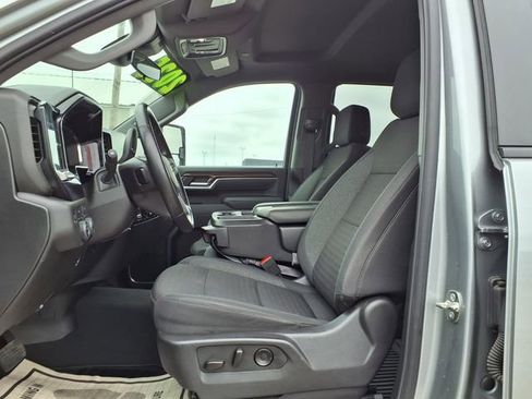 Used 2025 Chevrolet Silverado 2500 LT w/ Convenience Package AWD/4WD image 12