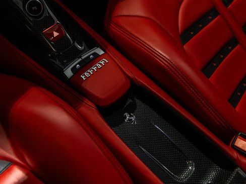 Used 2019 Ferrari 488 GTB RWD image 50