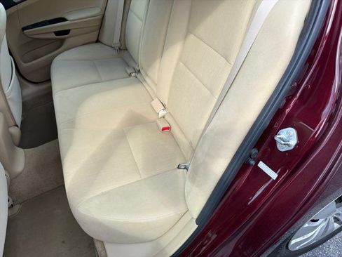 Used 2011 Honda Accord LX image 19