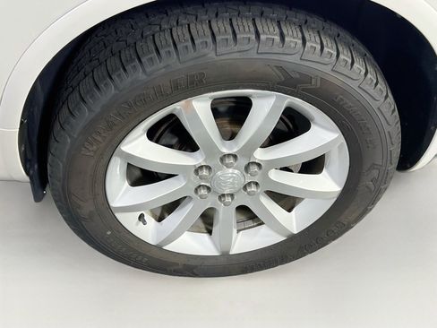 Used 2017 Buick Enclave Premium AWD/4WD image 33