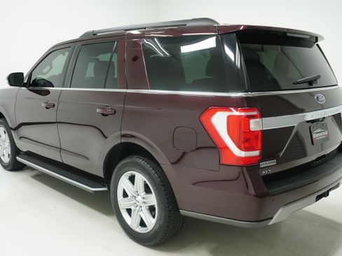 Used 2020 Ford Expedition XLT w/ Equipment Group 202A image 5