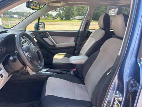 Used 2015 Subaru Forester 2.5i Premium AWD/4WD image 14
