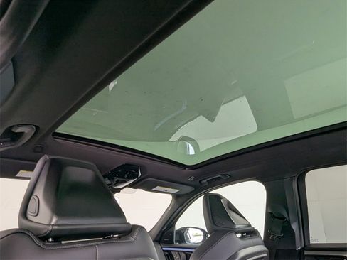 Used 2025 BMW X3 M50 image 26