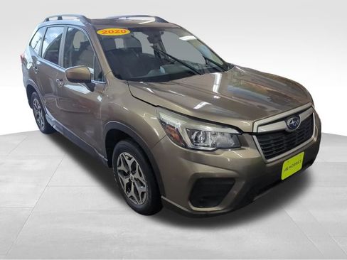 Used 2020 Subaru Forester Premium AWD/4WD image 3