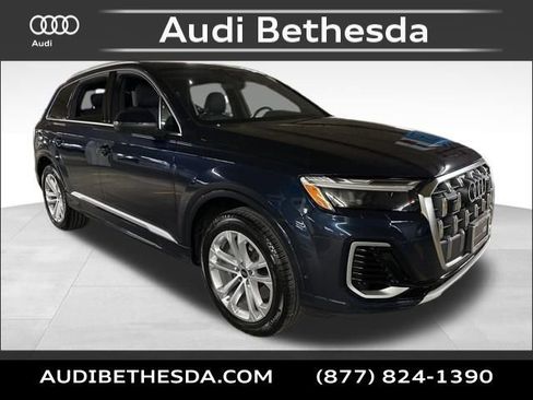 Certified 2025 Audi Q7 3.0T Premium w/ Convenience Package image 1