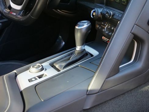 Used 2016 Chevrolet Corvette Z06 w/ 3LZ Preferred Equipment Group image 44