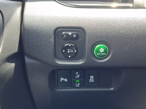 Used 2019 Honda Pilot Touring image 29