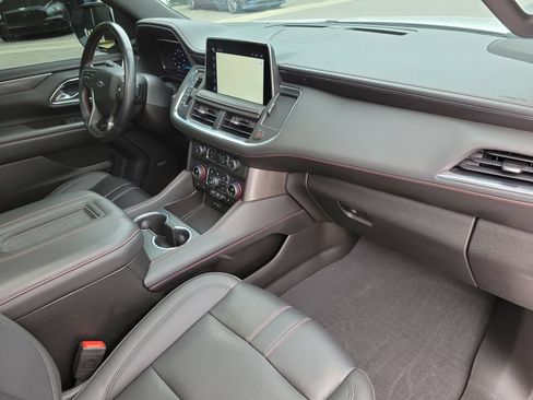 Used 2023 Chevrolet Tahoe RST AWD/4WD image 3
