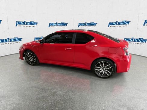 Used 2014 Scion tC FWD image 7