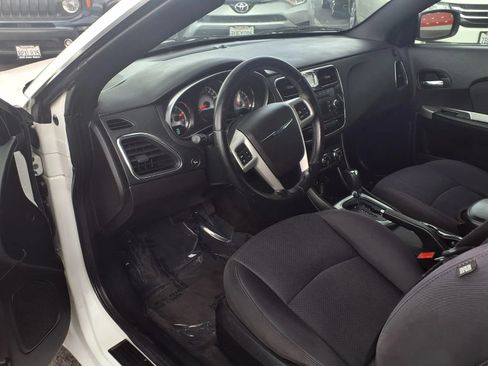 Used 2012 Chrysler 200 Touring FWD image 16