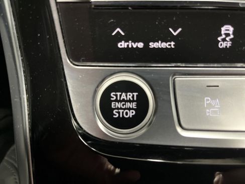 Used 2022 Audi Q7 3.0T Prestige w/ Prestige Package image 24