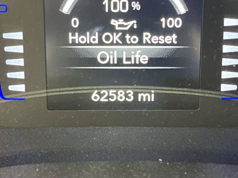 Used 2019 Chrysler Pacifica Touring-L FWD image 16