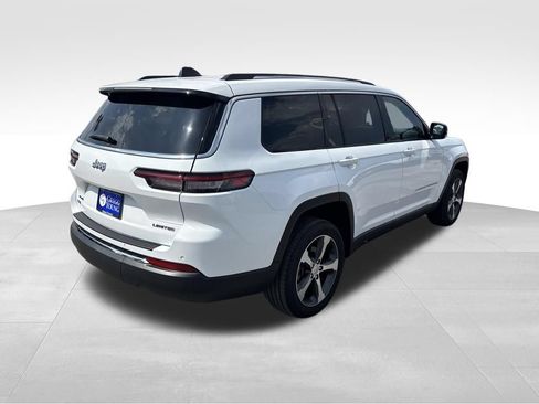 Used 2023 Jeep Grand Cherokee L Limited AWD/4WD image 7