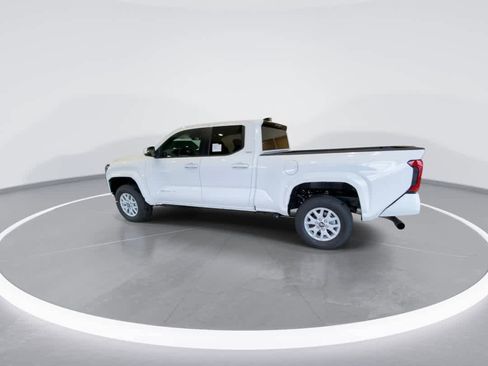 Used 2026 Toyota Tacoma SR5 image 6