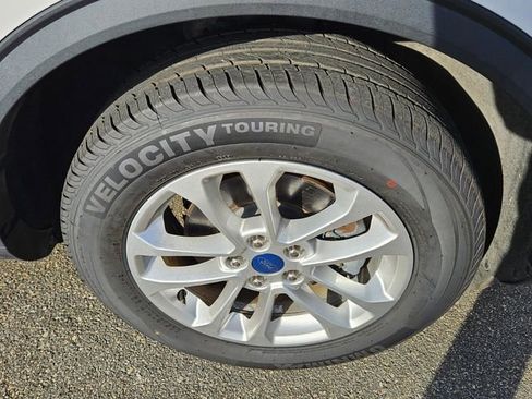 Used 2020 Ford Escape SE image 16