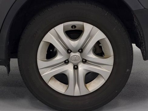 Used 2013 Toyota RAV4 LE image 8