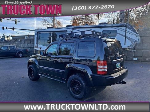 Used 2012 Jeep Liberty Sport image 5