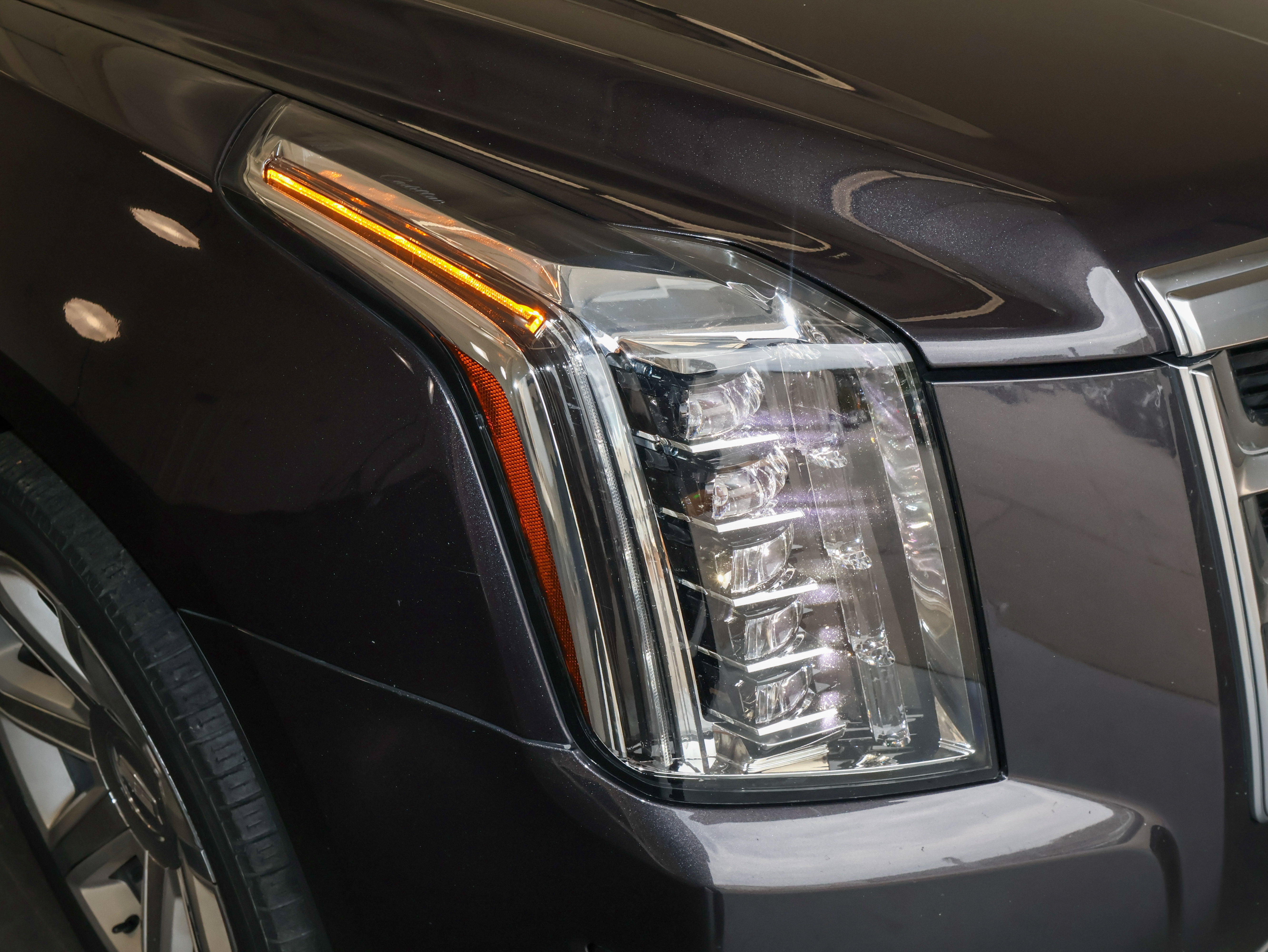 Used 2016 Cadillac Escalade Luxury RWD image 47
