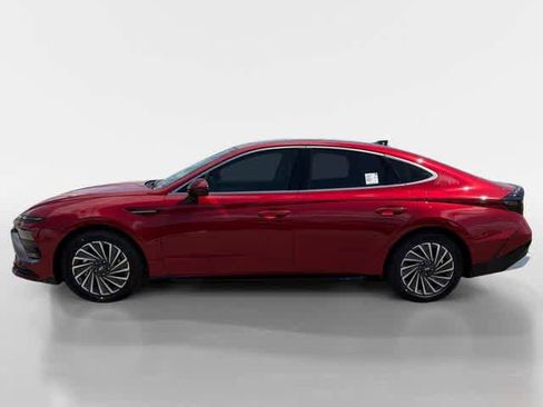 New 2026 Hyundai Sonata SEL FWD image 2