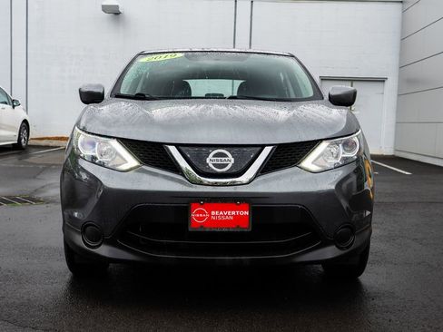 Used 2019 Nissan Rogue Sport S AWD/4WD image 2