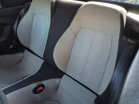 Used 2019 Ford Mustang Convertible RWD image 14