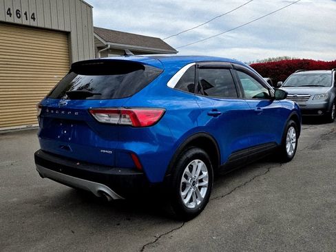 Used 2020 Ford Escape SE image 34