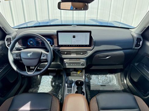 Certified 2025 Ford Bronco Sport Outer Banks w/ Outer Banks Tech Package+ image 33