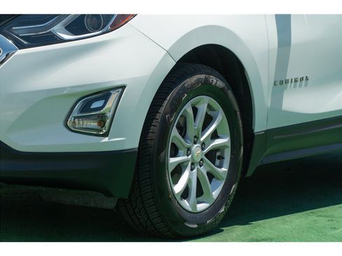 Used 2019 Chevrolet Equinox LT FWD image 25
