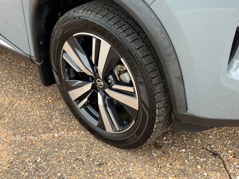 Used 2021 Nissan Rogue SL w/ Premium Package FWD image 9