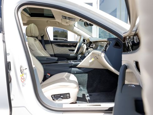 Certified 2024 Bentley Flying Spur W12 AWD/4WD image 25