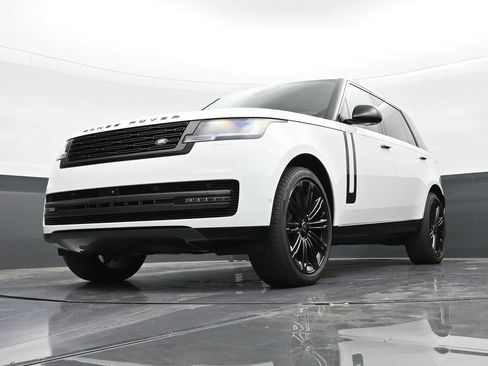 Used 2025 Land Rover Range Rover Long Wheelbase SE AWD/4WD image 20